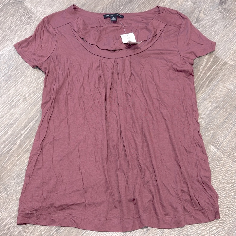NWT Banana Republic Rayon Pleat Detail T shirt